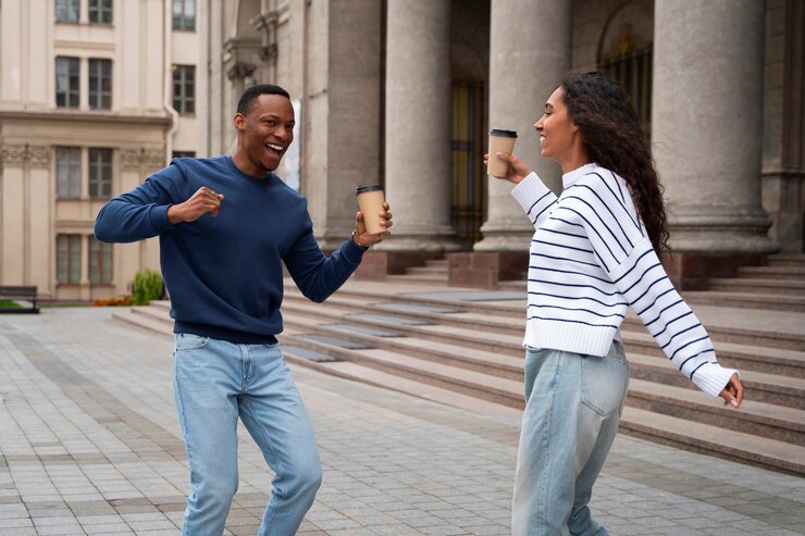 picture showing couple in a non-toxic relationship