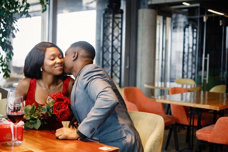 picture showing a romantic black couple in a relationship