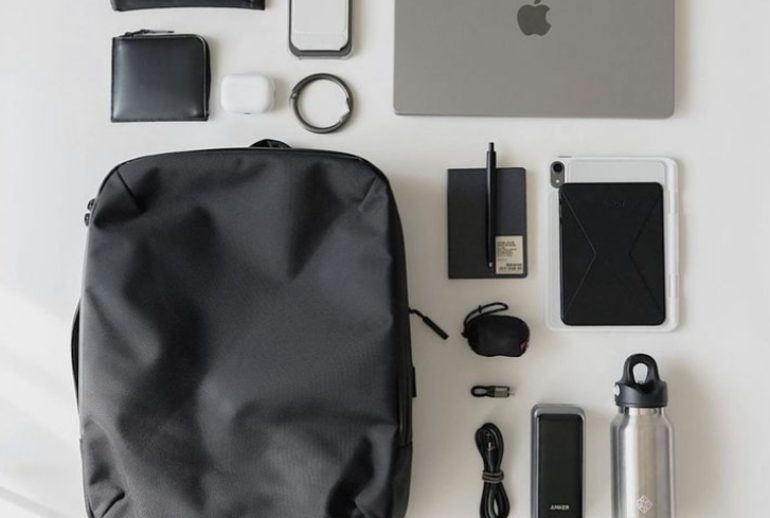 what's in a designer's bag